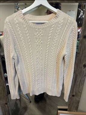 Amazon Essentials Cream Cable Crew Neck Sweater Medium